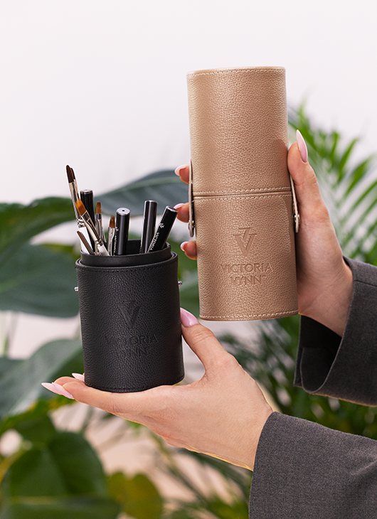 GRATIS Brush Case - zwart - Victoria Vynn